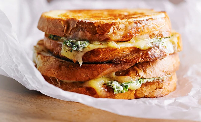 Green chilli grilled cheese sandwich